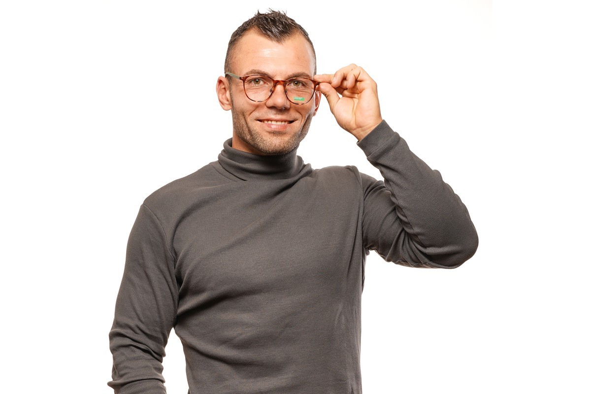 Benetton BEO1010 — Eyeglasses Round - Image 4