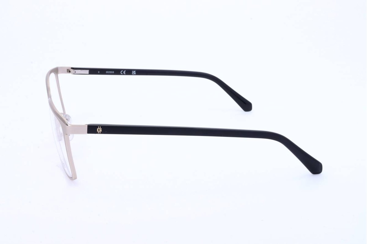 Guess GU50193 — Eyeglasses Rectangular - Image 3